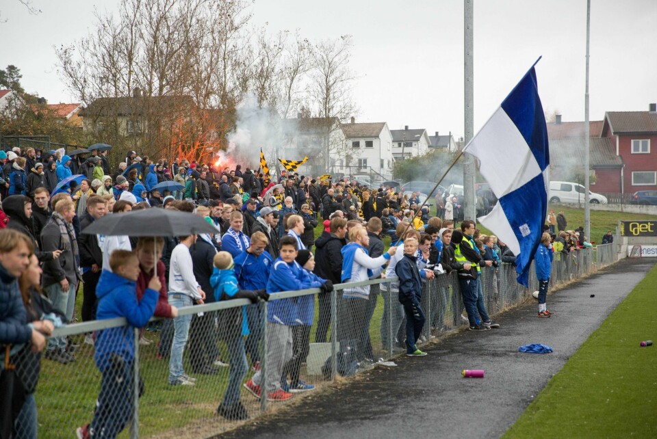 Sprint-Jeløys supportere kan glede seg til å få besøk av Sarpsborg 08 på Bellevue. Her fra en kamp mot Moss FK.