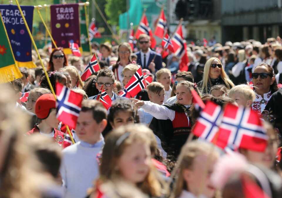 TRYGT?: Fredrikstad kommune må forsikre seg om at nasjonaldagsfeiringen i byen er trygg for innbyggerne, mener Høyre-politiker Peter Kuran, som reiser spørsmål til ordføreren i bystyret torsdag. TRYGT?: Fredrikstad kommune må forsikre seg om at nasjonaldagsfeiringen i byen er trygg for innbyggerne, mener Høyre-politiker Peter Kuran, som reiser spørsmål til ordføreren i bystyret torsdag.