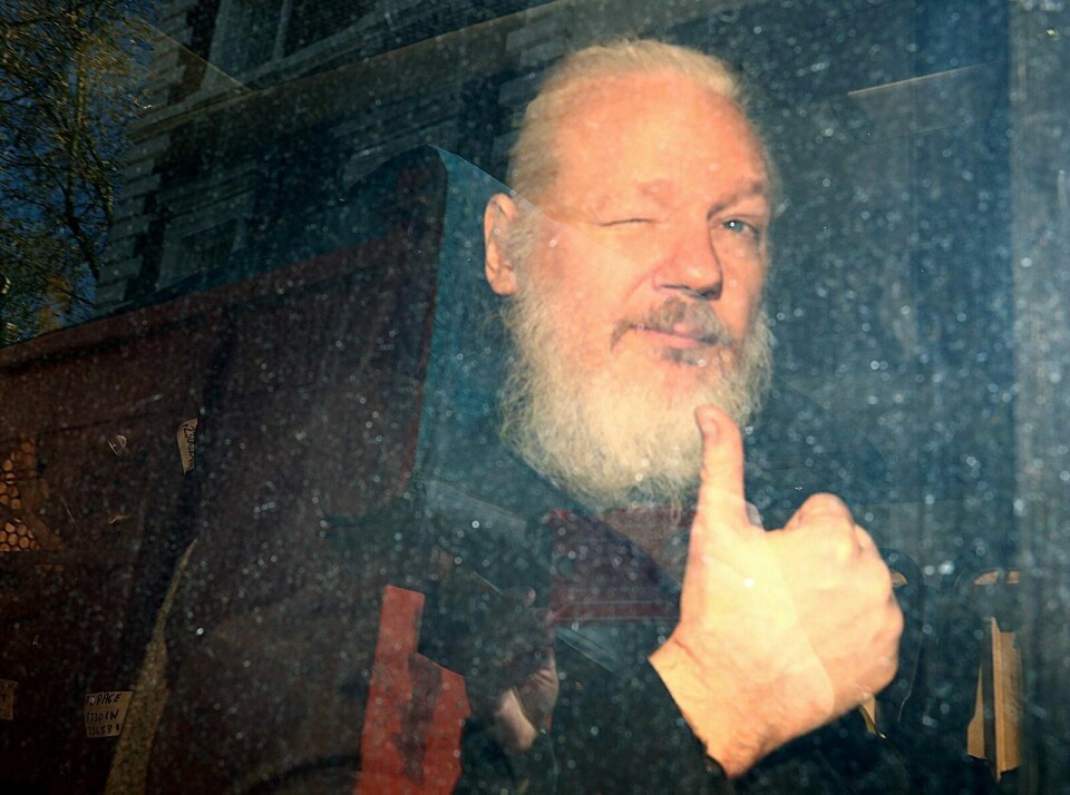 ARRESTERT: Etter syv år i Ecuadors ambassade i London ble Julian Assange arrestert. WikiLeaks-frontfiguren frykter han havner i et amerikansk fengsel. FOTO: HANNAH MCKAY/NTB SCANPIX