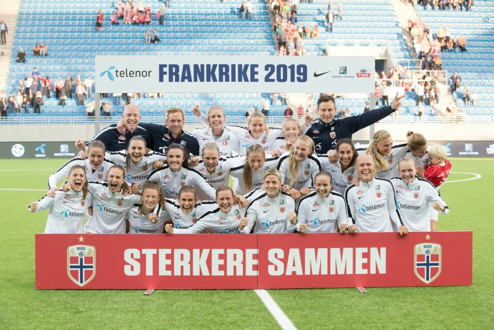 Kvinnelandslaget i fotball og kvalifiserte seg til VM i Frankrike etter å ha slått Nederland 2-1 på Intility stadion i fjor. Oslo 20180904.
Kvinnelandslaget vant Vm-kvalifiseringskampen mot Nederland (2-1) på Intility Arena tirsdag. i
Foto: Terje Pedersen / NTB scanpix