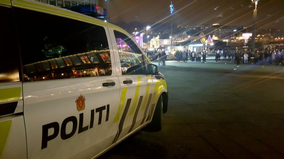 Retten kom til at politiet hadde vært hardhendt da de pågrep 23-åringen i Stavanger sentrum. Dermed kom retten til at hun skulle dømmes til samfunnsstraff i stedet for fengsel. FOTO: LASSE HANSEN Retten kom til at politiet hadde vært hardhendt da de pågrep 23-åringen i Stavanger sentrum. Dermed kom retten til at hun skulle dømmes til samfunnsstraff i stedet for fengsel. FOTO: LASSE HANSEN