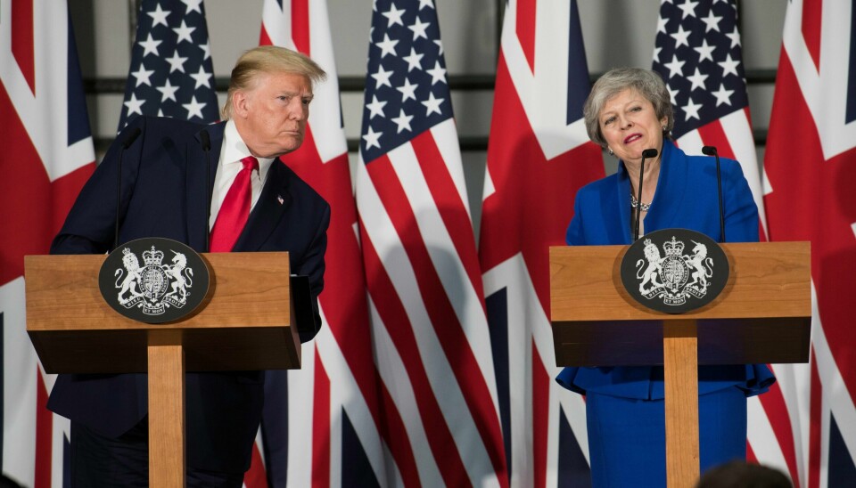 Den britiske statsministeren Theresa May sammen med den amerikanske presidenten Donald Trump på en felles pressekonferanse i London i dag.