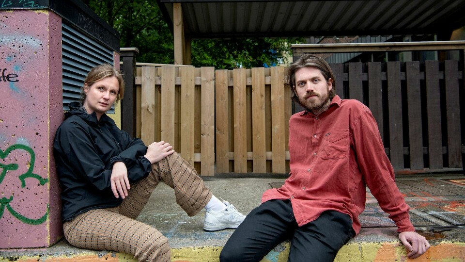 PAradoks: Det er paradoksalt at det finnes kommersielle aktører i privatskolemarkedet når det er forbudt å ta ut profitt, mener Annika Sander og Eirik Riis Mossefinn, som har skrevet boka «Privatskoleparadokset». PAradoks: Det er paradoksalt at det finnes kommersielle aktører i privatskolemarkedet når det er forbudt å ta ut profitt, mener Annika Sander og Eirik Riis Mossefinn, som har skrevet boka «Privatskoleparadokset».