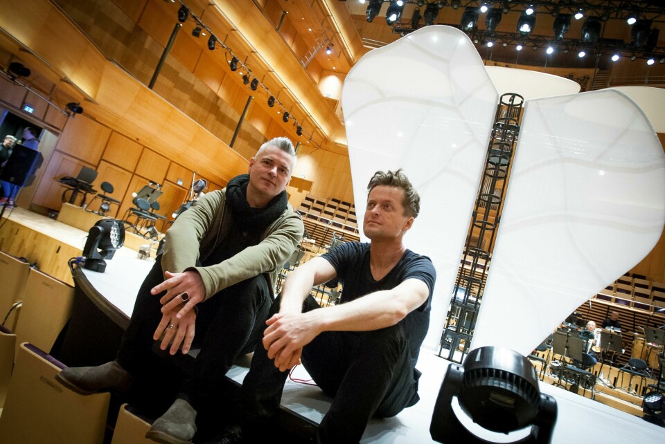 Janove Ottesen og Christian Eriksen under generalprøvene på 'The Mute', Stavanger konserthus Janove Ottesen og Christian Eriksen under generalprøvene på 'The Mute', Stavanger konserthus