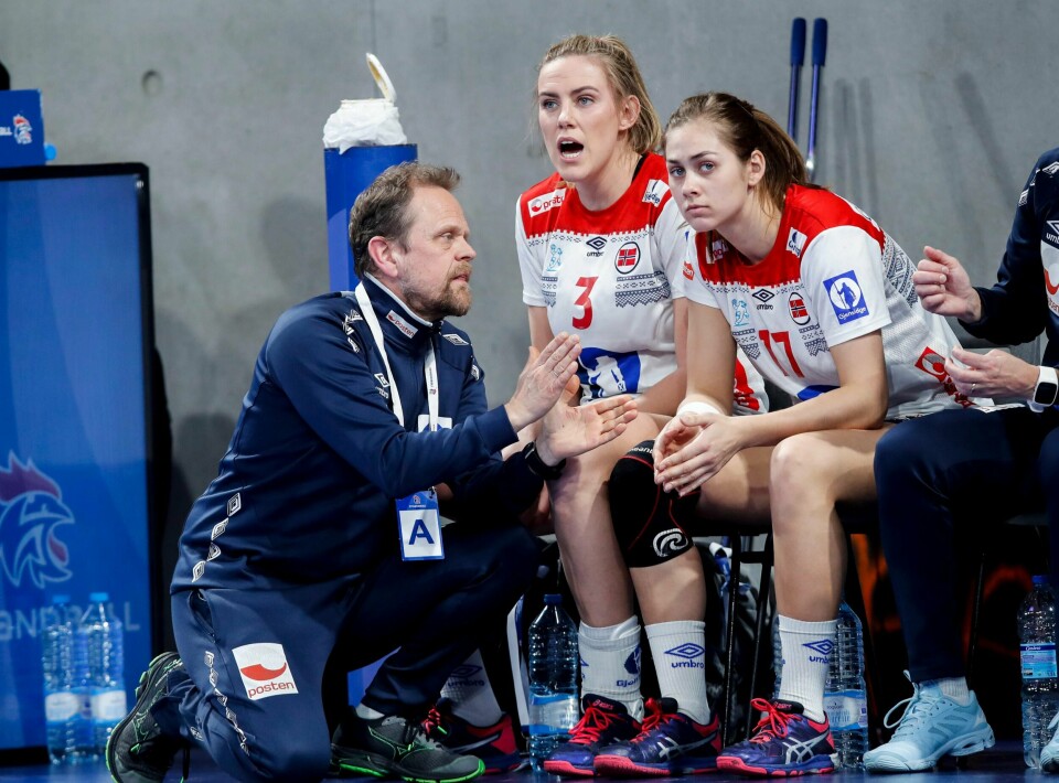 Thorir Hergeirsson, Emilie Hegh Arntzen, Helene Fauske og de andre norske håndballjentene havnet i en overkommelig VM-gruppe.