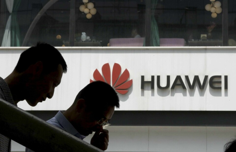 Huawei anklages for forskningssamarbeid med det kinesiske forsvaret.