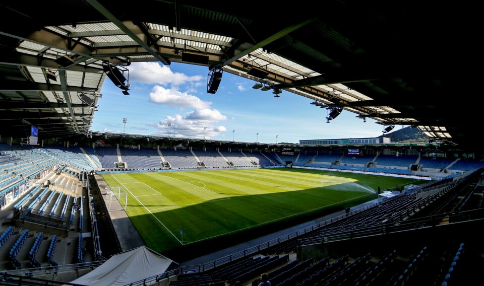 Mobilbrukere på Viking stadion skulle være klubbens inngangsportal til fansens lommebøker og mer sponsormidler. Slik har det ikke gått foreløpig. Foto: Jan Kåre Ness / NTB scanpix