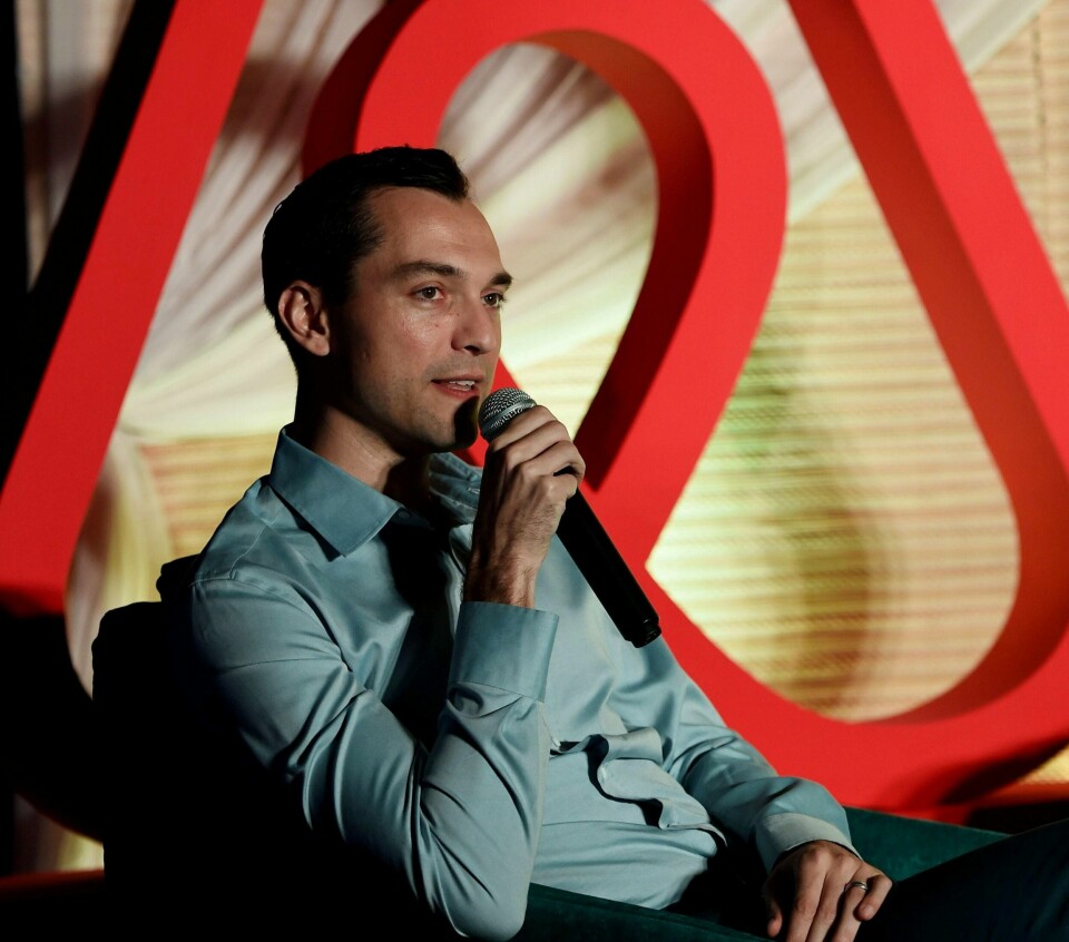 BØR REGULERES: Airbnb-gründer Nathan Blecharczyk, her på en pressekonferanse i New Dehli i sommer. FOTO: MONEY SHARMA/NTB SCANPIX