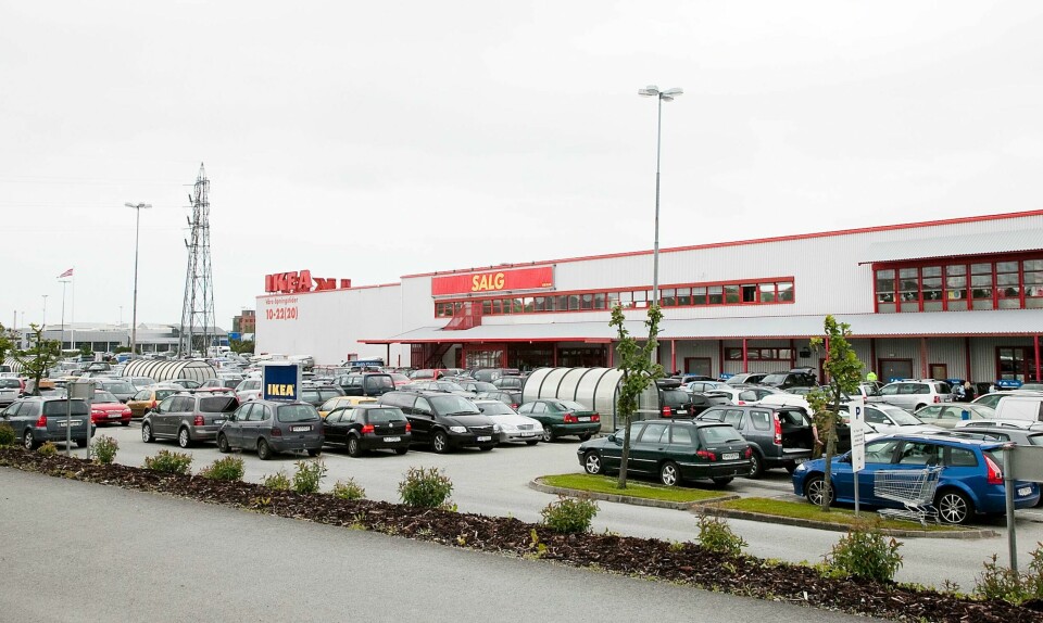 Ikea stengte dørene etter funn av en mistenksom lapp. Foto: Marius Vervik