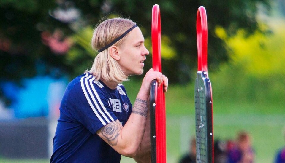 Elías Már Ómarsson forsvinner til Sverige.