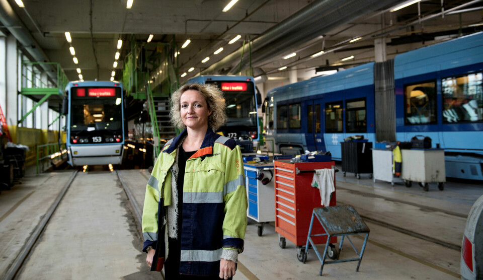 Birte Sjule forventer videre vekst i antallet reisende med trikken. Hun er selv blant dem som jevnlig reiser kollektivt med både trikk, T-bane og buss. Birte Sjule forventer videre vekst i antallet reisende med trikken. Hun er selv blant dem som jevnlig reiser kollektivt med både trikk, T-bane og buss.