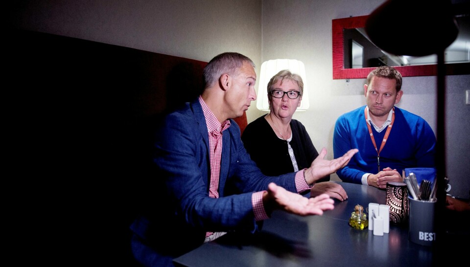 Leder av finanskomiteen på Stortinget, Hans Olav Syversen (KrF), YS-leder Jorunn Berland og Parat-nestleder Vegard Einan.
