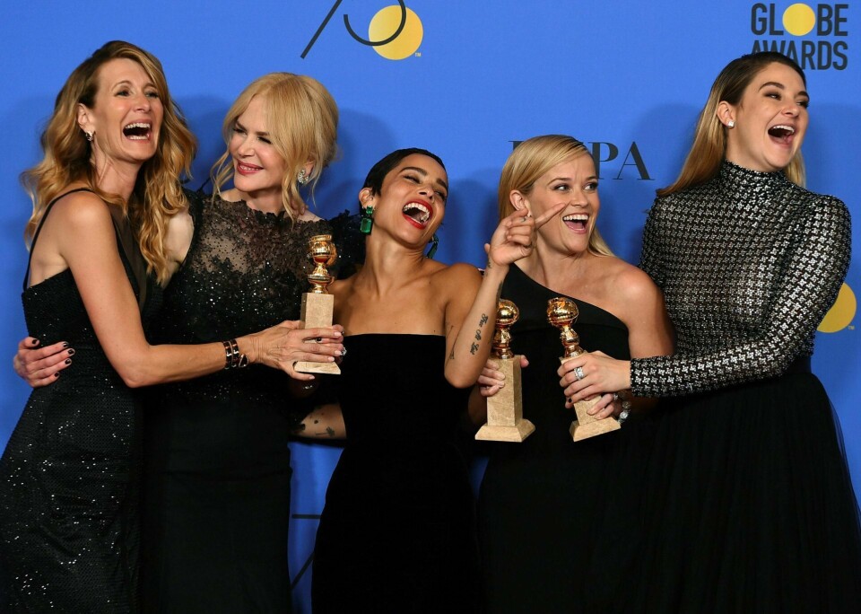 Prisvinnere kledd i svart satte sitt preg på årets Golden Globe-utdeling. Her skuespillerne fra «Big Little Lies»: Laura Dern (fra venstre), Nicole Kidman, Zoe Kravitz, Reese Witherspoon og Shailene Woodley etter prisutdelingen på Beverly Hilton Hotel. FOTO: JORDAN STRAUSS/INVISION/NTB SCANPIX