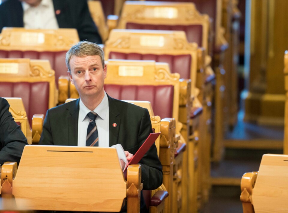 Olje og energiminister Terje Søviknes tilbyr hele 75 utvinningstillatelser på norsk sokkel i den såkalte TFO-tildelingsrunden. Foto: Terje Pedersen/NTB scanpix