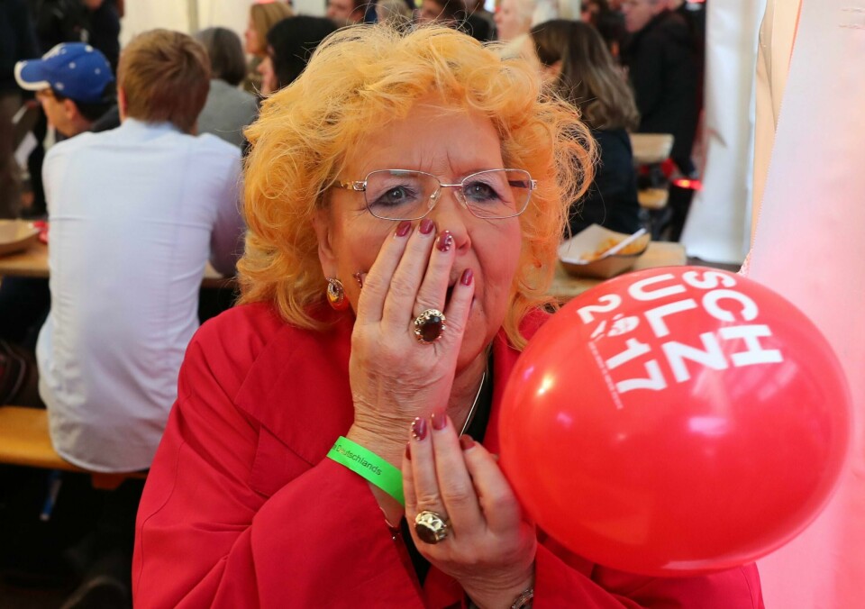 Sosialdemokratene i Tyskland sliter i motvind, som så mange av sine søsterpartier i Europa. Valgvaken i SPD i september ble ingen fest. Her reaksjonen fra en deltaker på valgvaken da valgdagsmålingen kom.