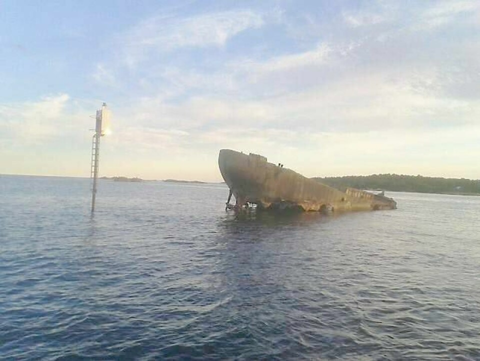Betongskipet «Silvestre» ligger som et trist minnesmerke ved Husøy i Tjømøleden. FOTO: HARALD KAASA HAMMER, FÆRDER ROTARYKLUBB
