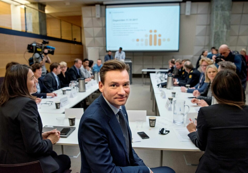TOPPMØTE: Det var i etterkant av toppmøte om vold, trusler og uro i Osloskolen 11. oktober i fjor at assisterende kunnskapsminister Henrik Asheim (H) tok initiativ til å gjøre det enklere å utvise elever som utøver vold og trusler i skolen. FOTO: MIMSY MØLLER