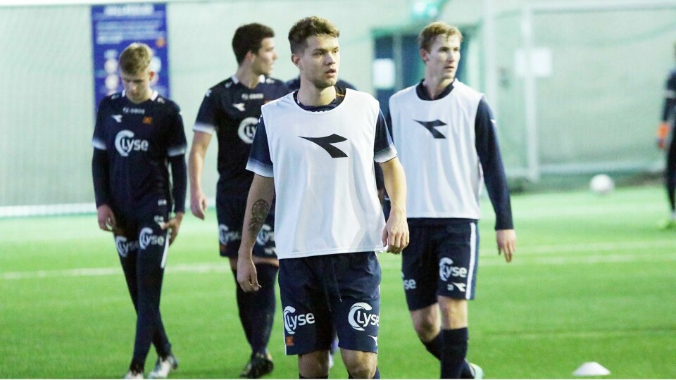 Tord Johnsen Salte skulle opprinnelig spille sammen med Viljar Vevatne, men han har blitt syk. Dermed er det Kristian Novak som danner stopperpar med Vevatne. Foto: Pål Karstensen