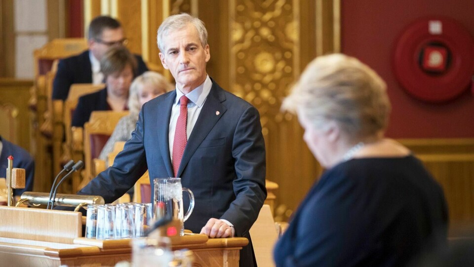 Jonas Gahr Støre (Ap) og statsminister Erna Solberg (H).