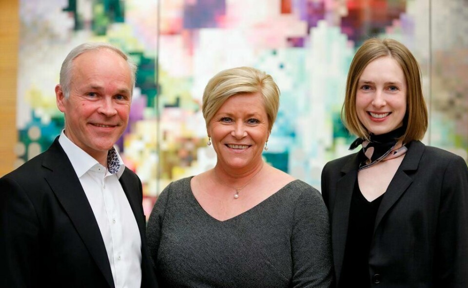 Kunnskaps- og integreringsminister Jan Tore Sanner (H), finansminister Siv Jensen (Frp) og forsknings- og høyere utdanningsminister Iselin Nybø (V) la fram forslag om å forby ansiktsdekkende plagg i undervisning fredag.