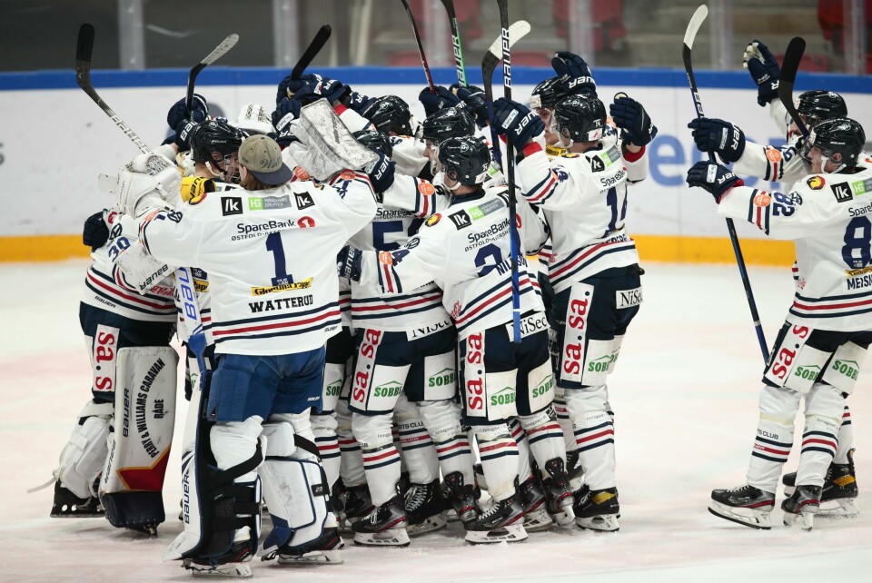 Sparta har fått ytterligere to smittetilfeller i troppen. Oslo 20201215. Sparta jubel etter at de vant ishockeykampen mellom Vålerenga Sparta på Jordal Amfi.Foto: Jil Yngland / NTB