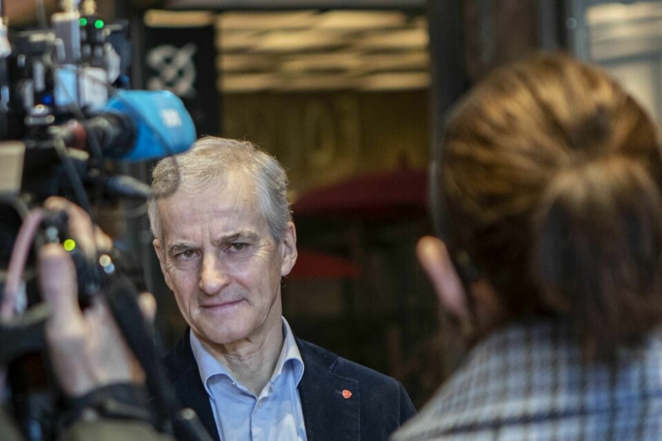 Jonas Gahr Støre er i hardt vær etter at den siste meningsmålingen sender Ap ned på 17-tallet. Foto: Paul Kleiven/NTB