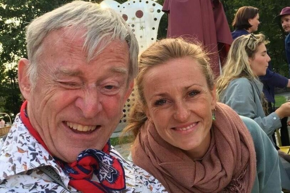 Mari Falck forteller at faren Morten alltid har vært en positivt innstilt person med et usedvanlig godt humør. Han ble veldig deprimert etter nedstengingen og følte seg innesperret.