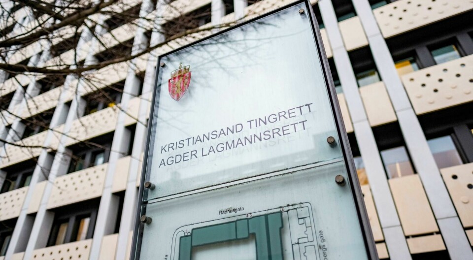 Mannen i 40-årene må møte i Kristiansand tingrett 10. februar. Kristiansand 20181113.
Eksteriør bilder av tinghuset og politihuset i Kristiansand. Fra dag to av rettssaken i Kristiansand tingrett, der en kvinne blant annet er tillat for å ha drept sin far i 2002 og sin tidligere samboer i 2014.
Foto: Tor Erik Schrøder / NTB
