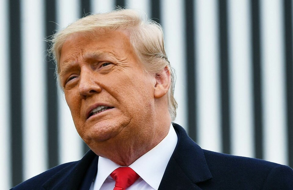 Donald Trump er den første amerikanske presidenten noensinne til å bli stilt for riksrett to ganger. Foto: Mandel Ngan/NTB US President Donald Trump speaks following a section of the border wall in Alamo, Texas, on January 12, 2021. - Trump on January 13, 2021, became the first US president to be impeached for a second time, when a bipartisan majority in the House of Representatives voted to charge him with inciting last week's attack on the US Capitol. One week before Trump is to leave office, a total of 232 lawmakers, including 10 Republicans who broke with the president, voted to impeach the defiant Republican leader for high crimes and misdemeanors on a single charge of 'incitement of insurrection.' (Photo by MANDEL NGAN / AFP)