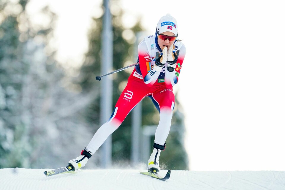 Therese Johaug gikk inn til sin 16. NM-tittel da hun vant 5 kilometer klassisk i Granåsen. Hun har dermed like mange NM-gull som Oddvar Brå og Bente Skari. Trondheim 20210118. Therese Johaug under 5km klassisk intervallstart i Granåsen.Foto: Ole Martin Wold / NTB