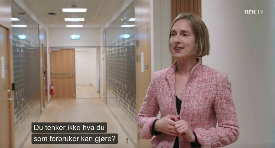 Næringsminister Iselin Nybø svarer Alexandra Joner i Sløsesjokket på NRK TV. Skjermdump: NRK Næringsminister Iselin Nybø svarer Alexandra Joner i Sløsesjokket på NRK TV. Skjermdump: NRK