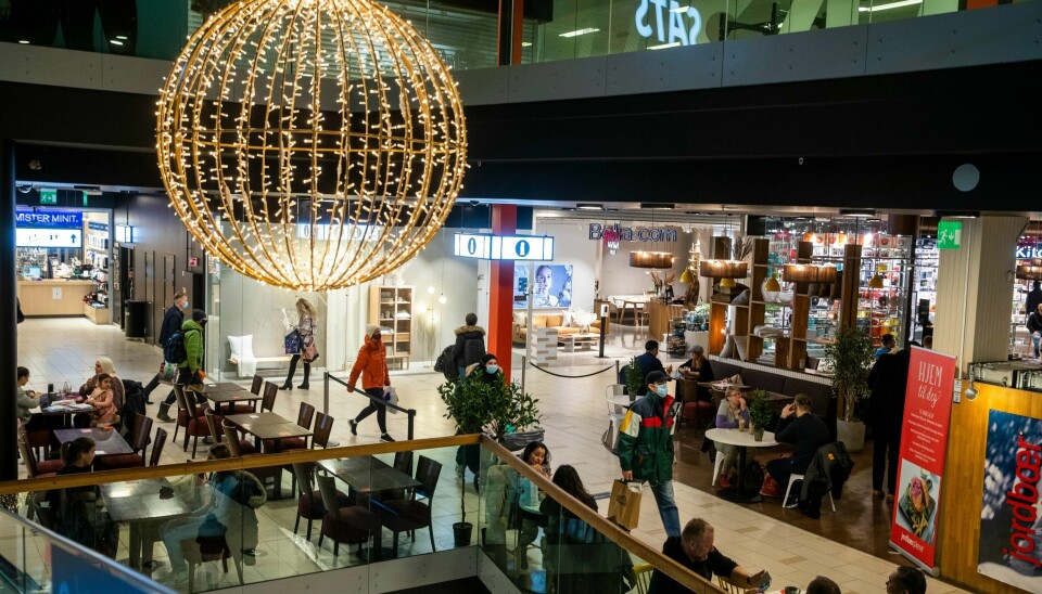 Slik så det ut på Storosenteret i Oslo før jul. Kjøpesentrene blinkes nå ut som en utfordring i kampen mot det muterte viruset.