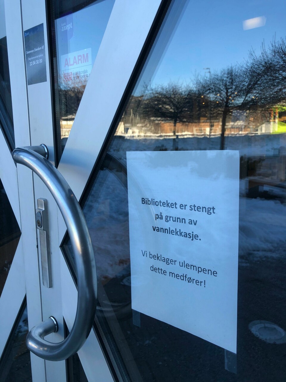 Møtte stengt bibliotek etter soppangrep: – En skuffelse ###