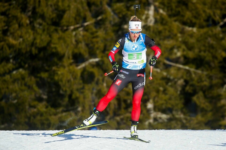Tiril Eckhoff avsluttet forrykende sterkt og gikk Norge inn sølvmedalje på parstafetten i skiskytter-VM i Pokljuka torsdag.