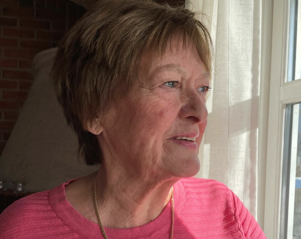 De få skrittene fra blåstolen og bort til vinduet har vært lange for Anne-Karin det siste året. De få skrittene fra blåstolen og bort til vinduet har vært lange for Anne-Karin det siste året.