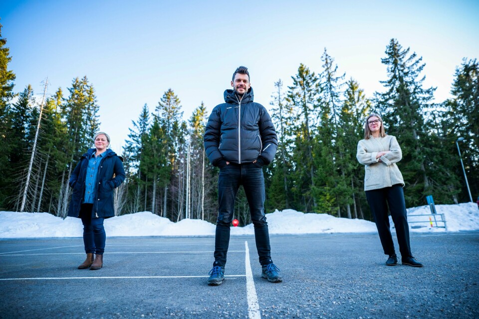 Rødts ledertrio ble søndag gjenvalgt under partiets landsmøte. F.v.: 2. nestleder Silje Josten Kjosbakken, leder Bjørnar Moxnes og 1. nestleder Marie Sneve Martinussen.