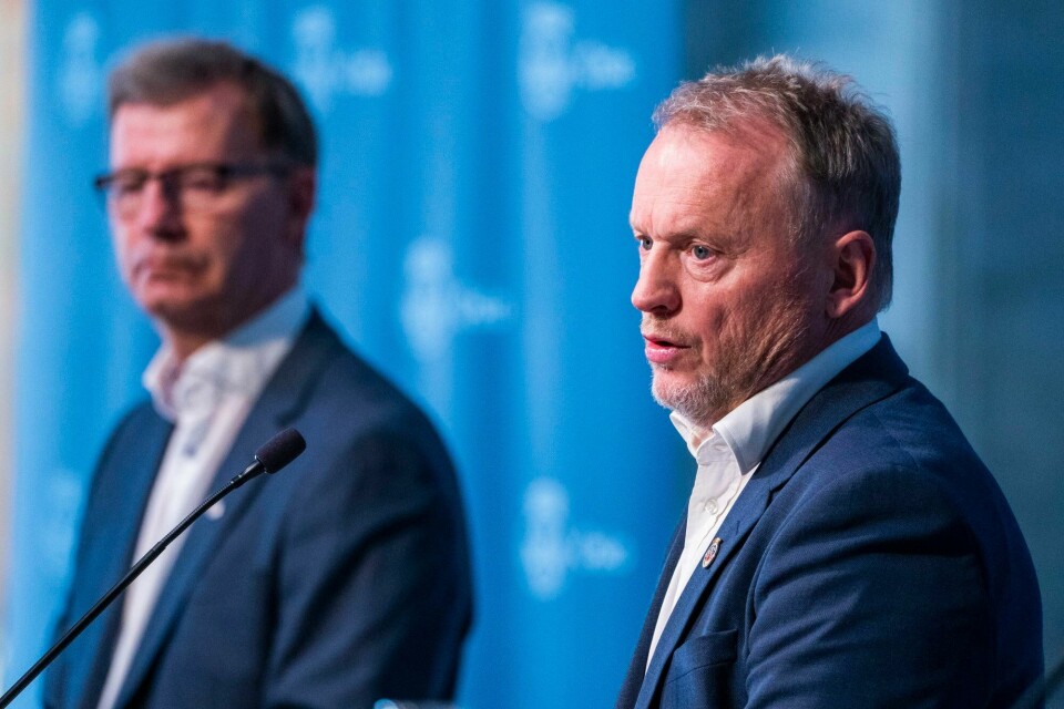 T.v.: helsebyråd Robert Steen (Ap) og Oslos byrådsleder Raymond Johansen (Ap) orienterer om hvilke koronatiltak som skal gjelde i Oslo på en pressekonferanse i Oslo rådhus tirsdag. T.v.: helsebyråd Robert Steen (Ap) og Oslos byrådsleder Raymond Johansen (Ap) orienterer om hvilke koronatiltak som skal gjelde i Oslo på en pressekonferanse i Oslo rådhus tirsdag.