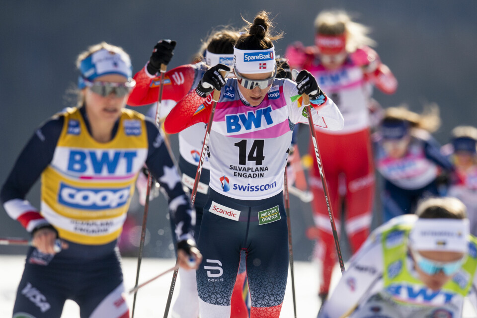 Heidi Weng (t.h.) kjempet seg inn til 2. plass i Sveits lørdag. Heidi Weng (t.h.) kjempet seg inn til 2. plass i Sveits lørdag.