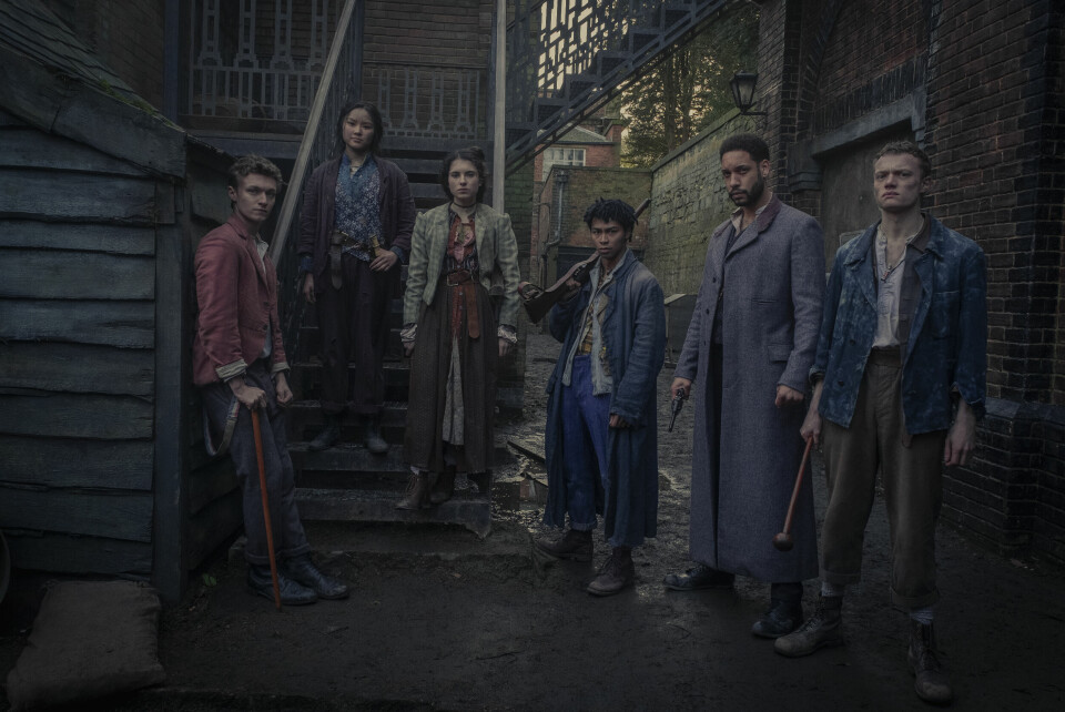 «The Irregulars», ny Netflix-serie hvor Sherlock Holmes og doktor Watson overlater sakene til yngre krefter i det gamle London. Kommer på TV til påske, med premiere den 26. mars «The Irregulars», ny Netflix-serie hvor Sherlock Holmes og doktor Watson overlater sakene til yngre krefter i det gamle London.