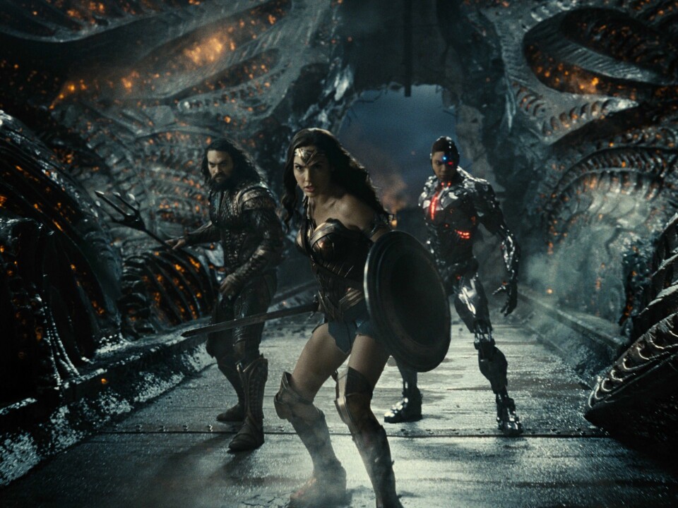 Superheltene fra DC Comics er viktige når HBO Max skal gi Disney, Netflix og de andre strømmegigantene kamp om kundene. I oktober er den nye, utvidede HBO-strømmeren ute på norsk internett. Supereventyret «Justice League» kommer nå på nytt i den versjonen regissør Zack Snyder opprinnelig hadde sett for seg. Her Gal Gadot som Wonder Woman i den nye HBO-utsendelsen.
