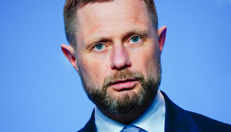 Helseminister Bent Høie (H) sier at vaksineringen blir det viktigste for når samfunnet kan åpnes opp igjen. Helse- og omsorgsminister Bent Høie holder pressekonferanse om koronasituasjonen.Foto: Lise Åserud / NTB