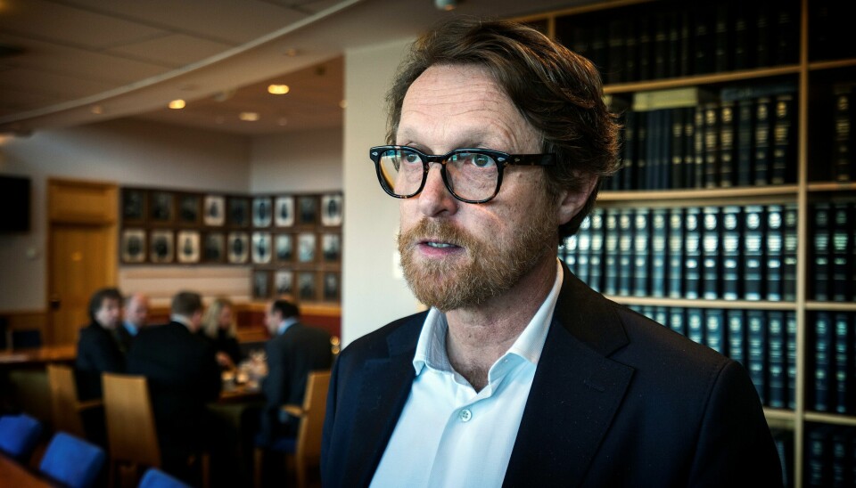 John Peter Hernes og Høyre har hatt et oppgjør med Ap om kommunale foretak. - Denne saken er en verkebyll for Høyre, skriver Pål Asle Pettersen i Rødt. John Peter Hernes og Høyre har hatt et oppgjør med Ap om kommunale foretak. - Denne saken er en verkebyll for Høyre, skriver Pål Asle Pettersen i Rødt.