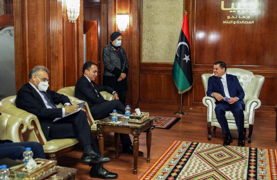Italias utenriksminister Luigi Di Maio (nr. 2 f.v.) besøkte denne uka Libyas nye statsminister, Abdul Hamid Dbeibah (t.h.) i Tripoli. Italias utenriksminister Luigi Di Maio (nr. 2 f.v.) besøkte denne uka Libyas nye statsminister, Abdul Hamid Dbeibah (t.h.) i Tripoli.