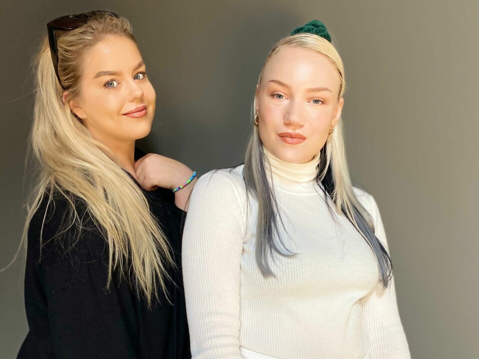 Venninnene Ann-Kristin Sømme (27) og Kaspara Fallingen (26) bak podkasten «På kanten». Venninnene Ann-Kristin Sømme (27) og Kaspara Fallingen (26) bak podkasten «På kanten».