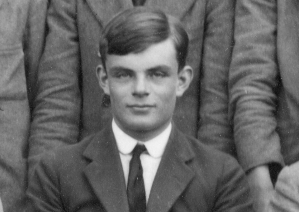Alan Turing som 18-åring i 1930. Alan Turing som 18-åring i 1930.