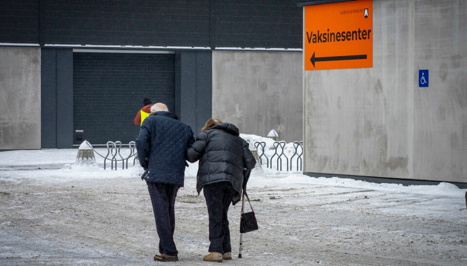 Ved vaksinesenteret på Rud i Bærum kan det settes opptil 3.000 doser daglig, men vaksineringen settes på pause gjennom påsken. Vaksinesenteret på Rud i Bærum kan sette opptil 3000 doser daglig, men vaksineringen settes på pause gjennom påsken. Årsaken er at mange av kommunens innbyggere var misfornøyd med å måtte bytte bort påskeferie med vaksinetime. Foto: Heiko Junge / NTB