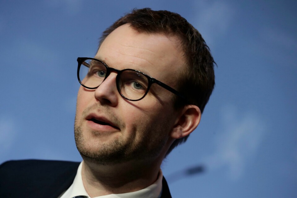 – Vi rekker knapt se hverandre, sier KrF-leder Kjell Ingolf Ropstad om dagens samfunn. Han vil skape flere møteplasser for folk.