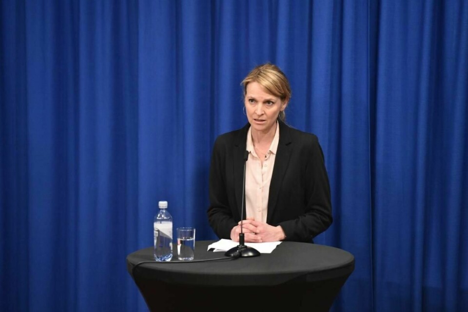Avdelingsdirektør Line Vold ved Folkehelseinstituttet (FHI) under den daglige pressekonferansen om koronasituasjonen i Norge. Foto: Fredrik Varfjell / NTB scanpix