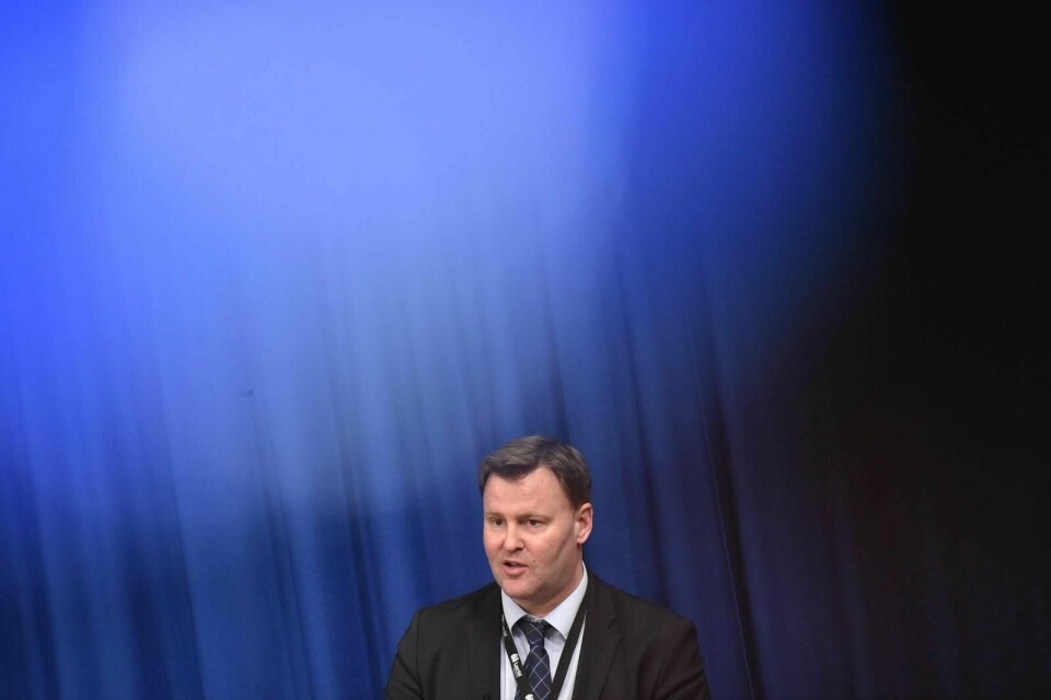 Assisterende helsedirektør Espen Nakstad advarer ungdommer mot større ansamlinger, slik at det var mange av over hele landet i helgen. Foto: Fredrik Varfjell/NTB scanpix