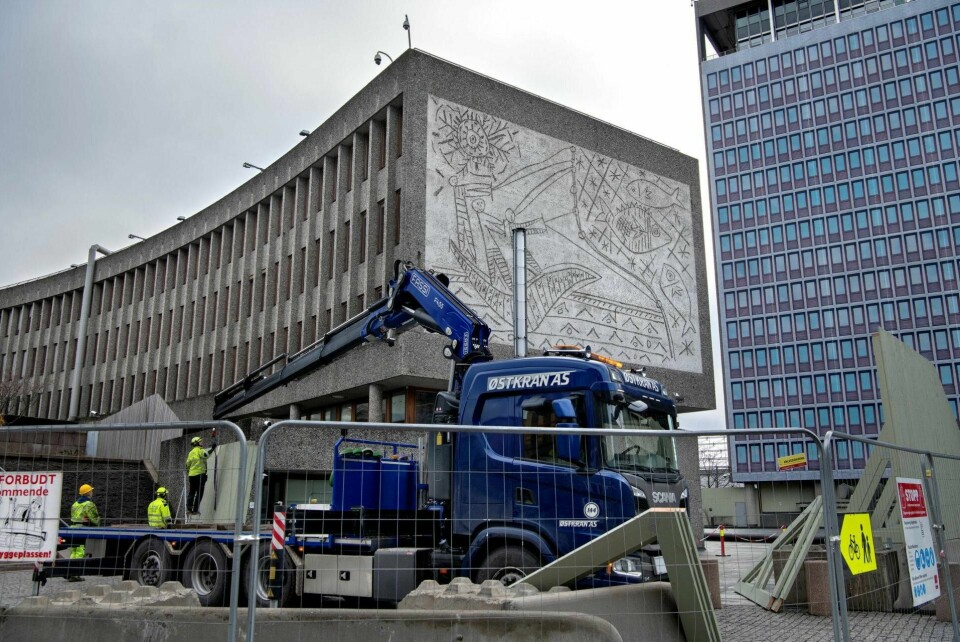 Forberedelsene til riving av Y-blokka går sin gang. Foto: Mimsy Møller